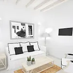 Colours Of Mykonos Luxury Residences & Ξενοδοχείο με διαμερίσματα 4*