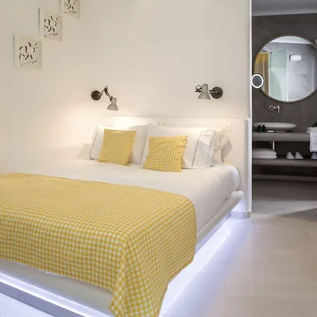 Colours Of Mykonos Luxury Residences & Psarou (Mykonos)