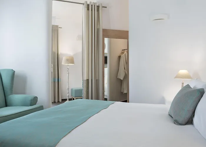 Colours Of Mykonos Luxury Residences & アパートホテル プサロウ