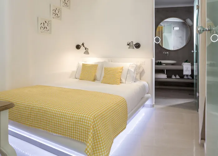 Colours Of Mykonos Luxury Residences & Psarou (Mykonos)