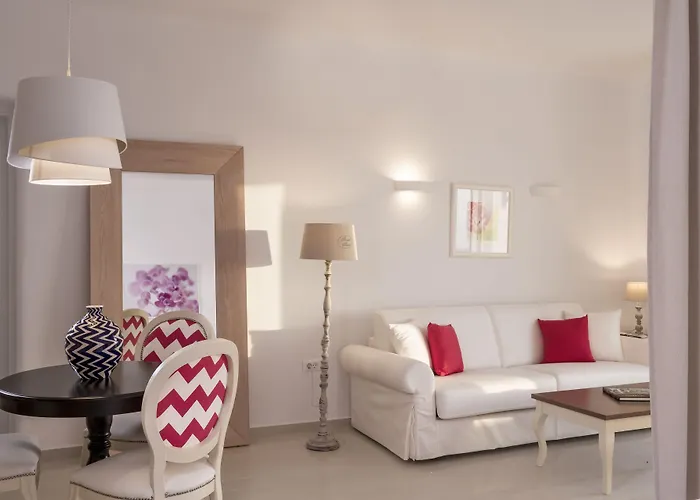 Colours Of Mykonos Luxury Residences & アパートホテル 4*